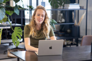 anne en laptop